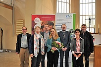 Professorin Dr. Kristina Dronsch zusammen mit ihren Kollegen:innen aus dem Studiengang Evangelische Religionspädagogik & Diakonik sowie dem Rektor der EHB.