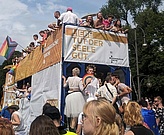 Truck der EKBO mit dem Motto "Liebe tut der Seele gut"