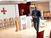 Prof. Dr. Schröer-Werner in der Kapelle an der KPH