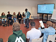 2. Tag der International Sommer School: Seminararbeit "Voice to the patient" mit Prof. Dr. Fred Gbagbo von der University of Education, Winneba
