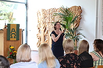 Kerstin Böhm, Beauftragte für das Deutschlandstipendium, bei der Moderation