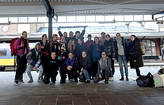 Start zur Studienfahrt: Auf dem Bahnsteig