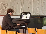 Volker Hehnfeld am Klavier