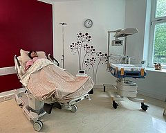 Blick in einen der Kreisssäle im SkillsLab Hebammen an der Evangelischen Hochschule Berlin. Foto: @EHB