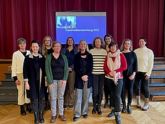 Teilnehmerinnen der Frauenvollversammlung am 9. März 2023 im Paulussaal.