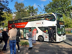 Impfbus am Teltower Damm an der EHB am 13. Okrober 2021